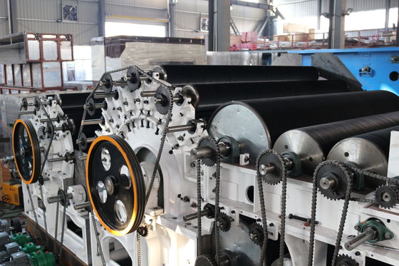 中国 機械、カーペットの製造業機械を作るフル オートマチック ペット針の打つカーペット サプライヤー